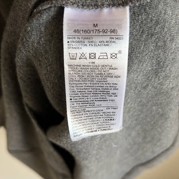 (3) Gap Maternity long sleeve T-shirt BUNDLE - Picture 4 of 6